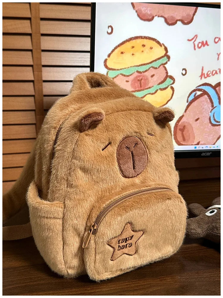 Flauschiger Capy-Rucksack